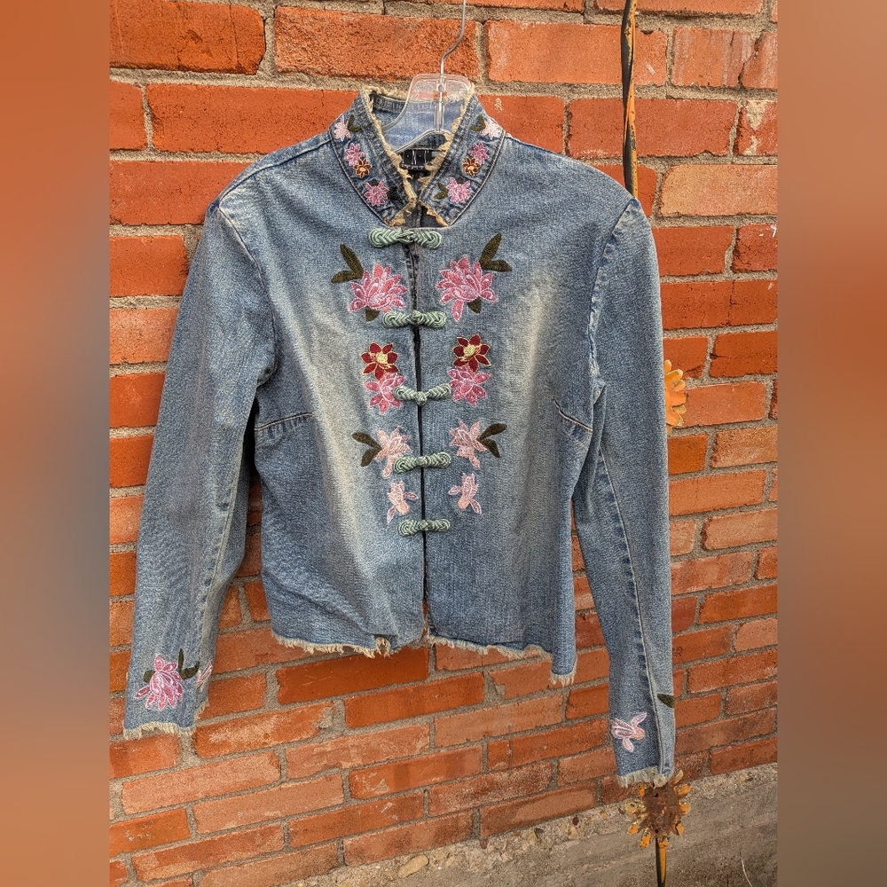 INC International Concepts Floral Embroidered Vintage Denim Jacket Petite Medium